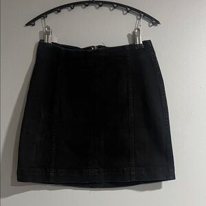 Woman’s Wild Fable Black Mini Skirt 2